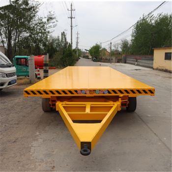 廠(chǎng)區(qū)重型平板拖車(chē)